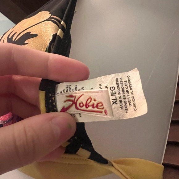 y2k swim top yellow flowers and cherries - Picture 3 of 4